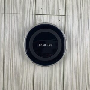Samsung Galaxy Wireless Charging Pad (EP-PG920A) - Charger only No Cable